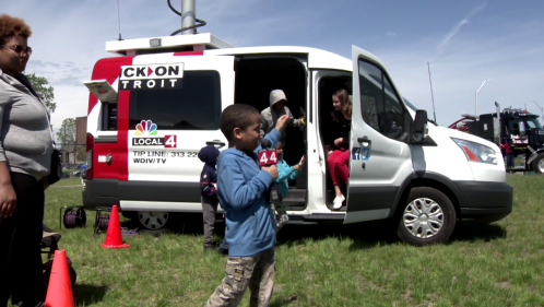2017-07-03 18_01_34-(2) What happens when kids take over the news truck_ - WDIV Local 4 _ ClickOnDet